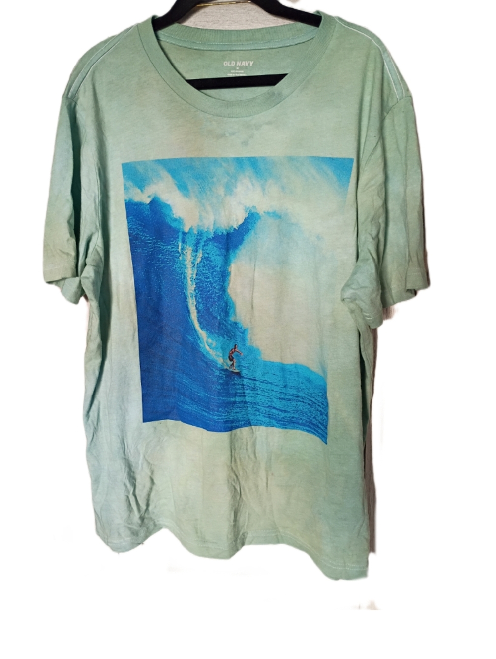 Old Navy Men's Medium Custom Stone Wash Dyed Surfing Graphic Tee NWOT